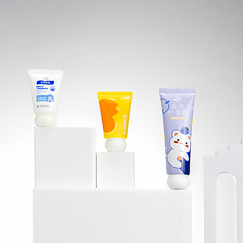 Purple glossy 5-layer cosmetic tube