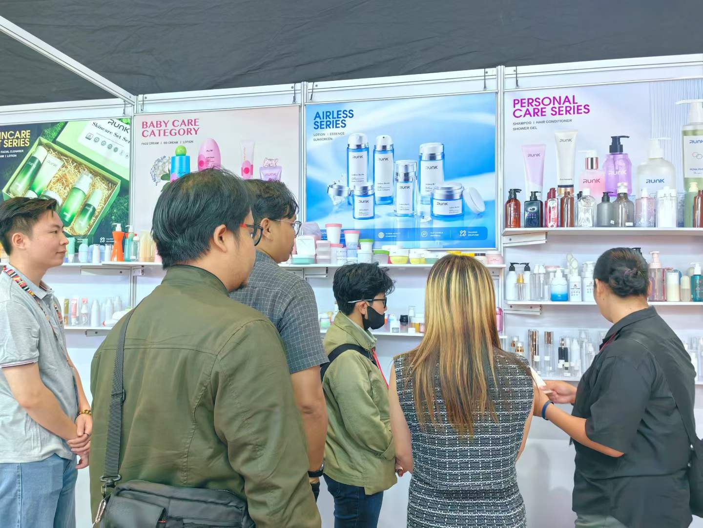 customized cosmetic packaging